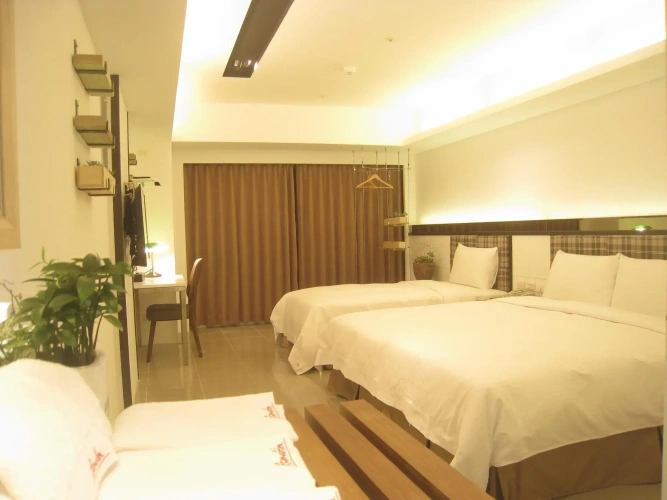 Standard Triple room