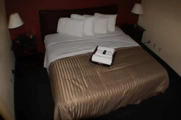 Value Inn & Suites - Harlingen