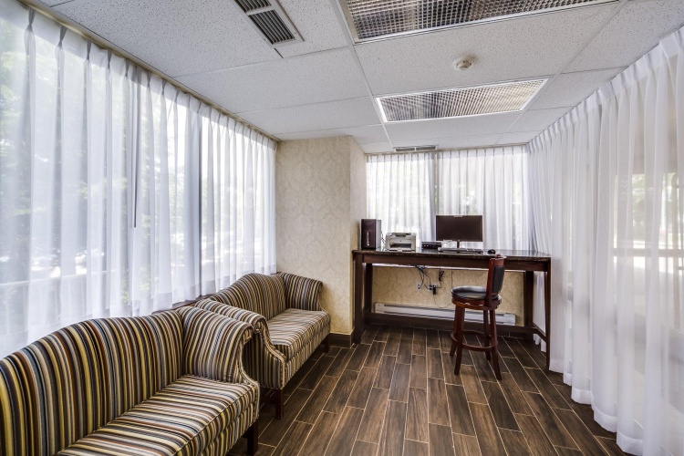 Monte Carlo Inn Toronto Markham Suites photo 15