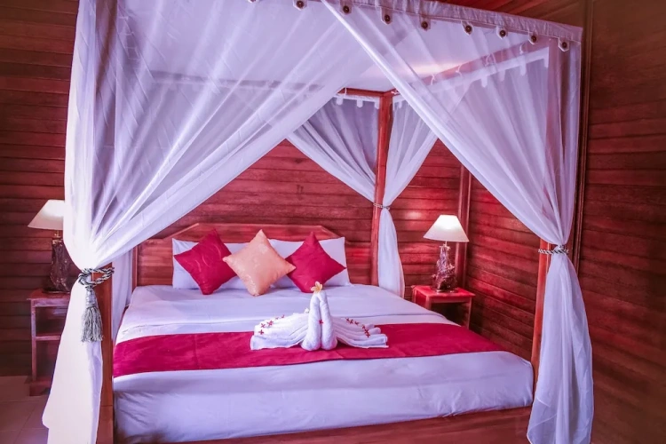 1 Bedroom Deluxe Double room with balcony and with sea view