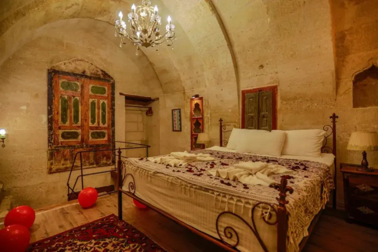 Casia Cave Suites