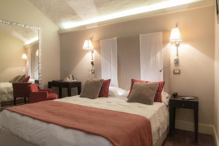 Superior Triple room