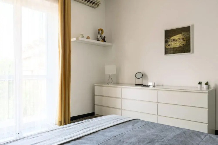 Home At Hotel - Strigelli