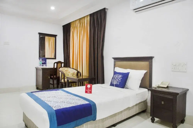 Hotel Srinivasa Central