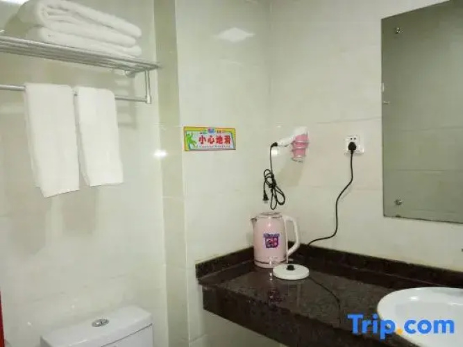 Fangshun Hostel Chongming