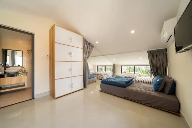 Bed in Dorm