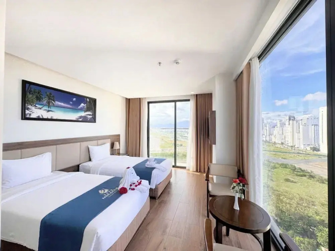 Miracle Luxury Hotel