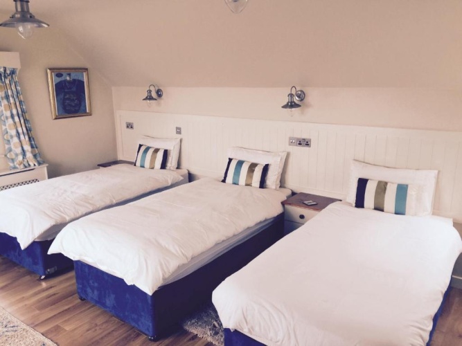 Deluxe Triple room with ocean view