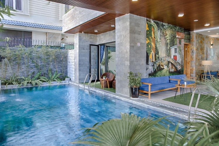 Luxury Apartment with balcony