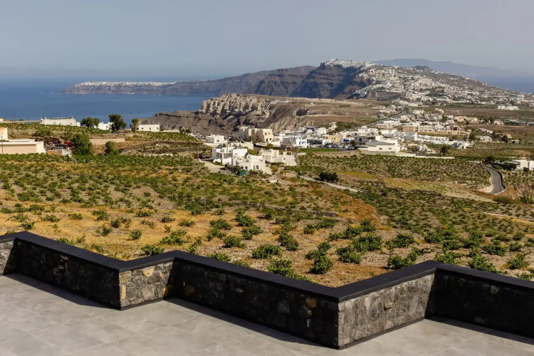 Spitia Agios Antonios