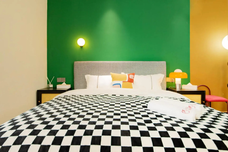 Locals Apartment Inn 16