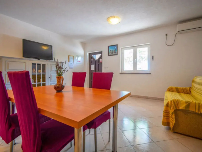 Apartment Sanja Karlobag 32679