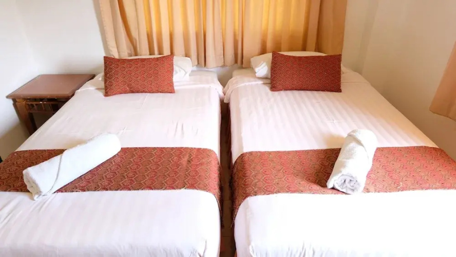 Khaolak Seafan Bed & Breakfast