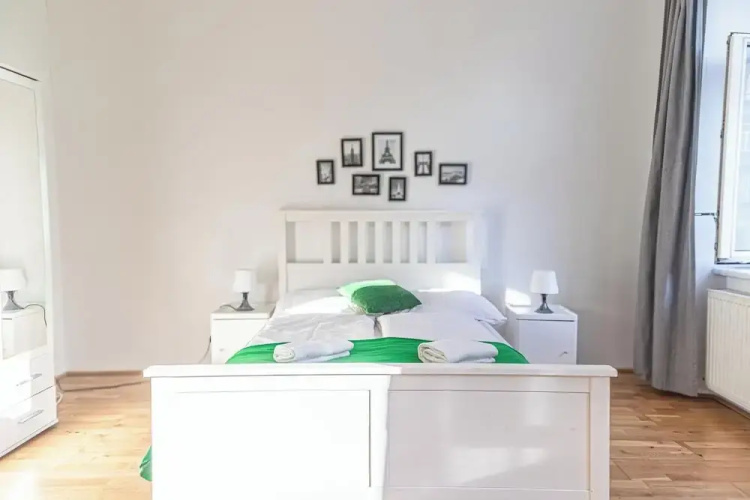 3BR Belvedere Bookable for Long Stays