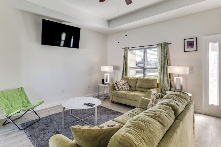 3 Bedrooms Cottage