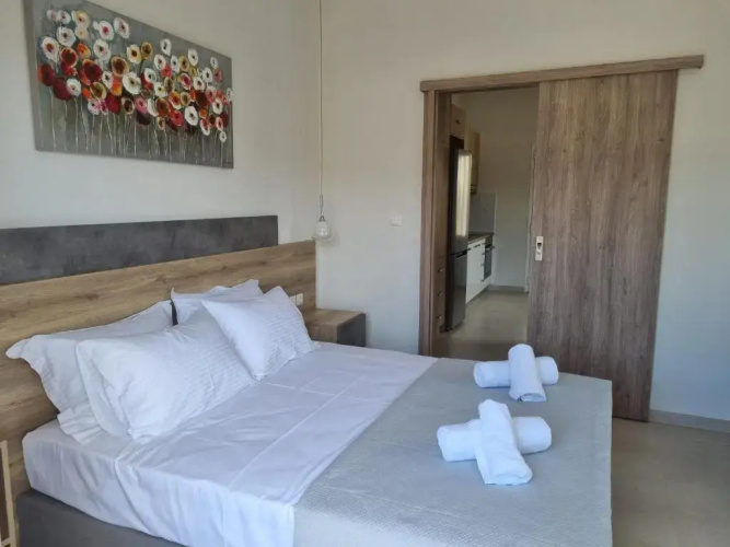 Chrysanthe's Apartments No1