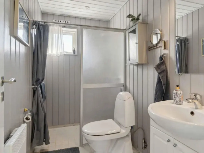 5 Star Holiday Home in Dronningmolle