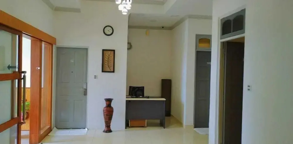 Turtle Inn Dharavandhoo
