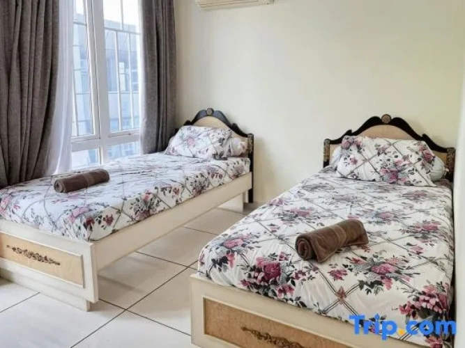 2 Bedrooms Apartment