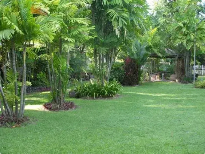 Suwan Guesthouse & Resort