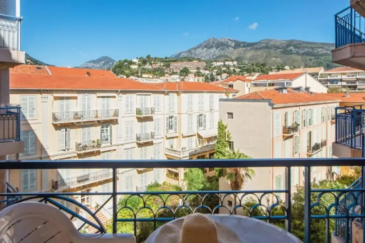 1 Bedroom Apartment with balcony