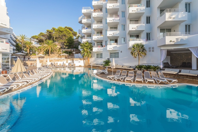 FERGUS Style Cala Blanca Suites photo 26