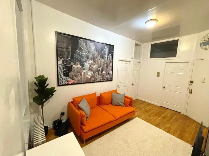 2 Bedrooms Apartment