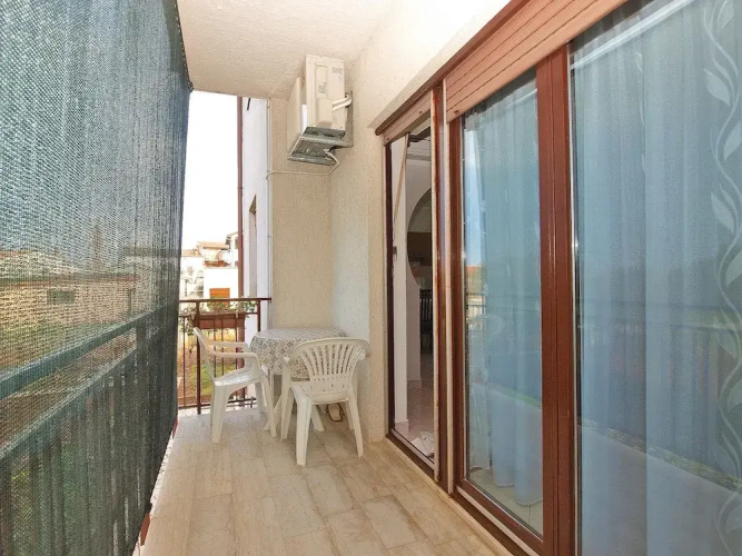 Apartment 1563