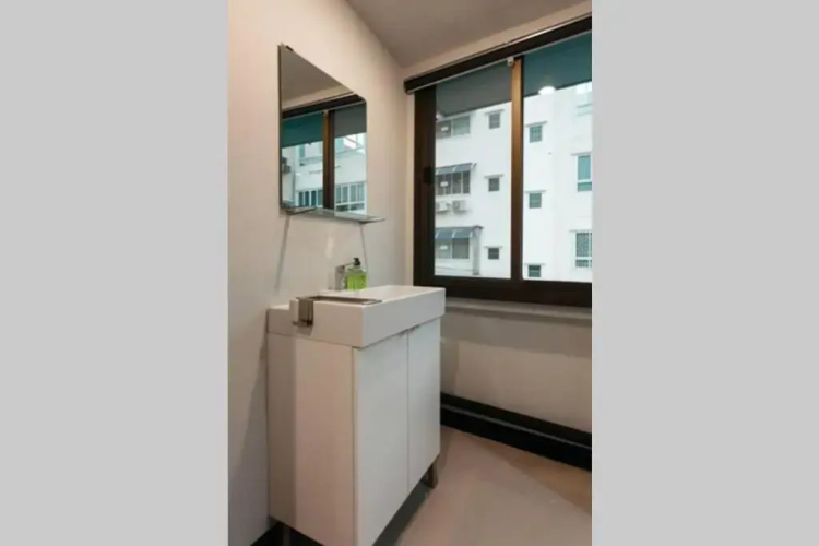 S3 Silom26 · S3 Silom central, large room, full kitchen, WIFI,