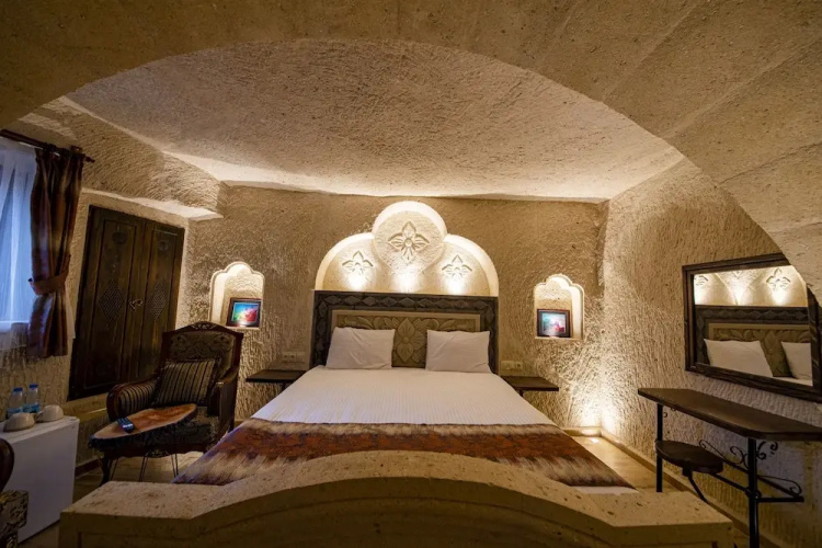 Farmer Cave House