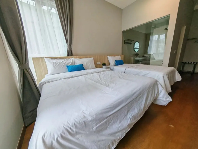 Mountain & Lake Views' Suite Cycas