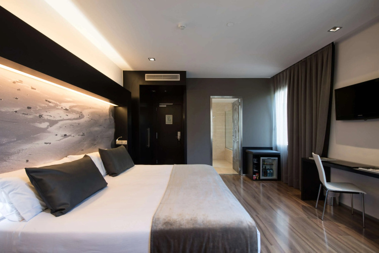 Catalonia Catedral Hotel