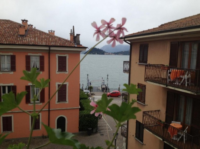 Standard Double room with lake view