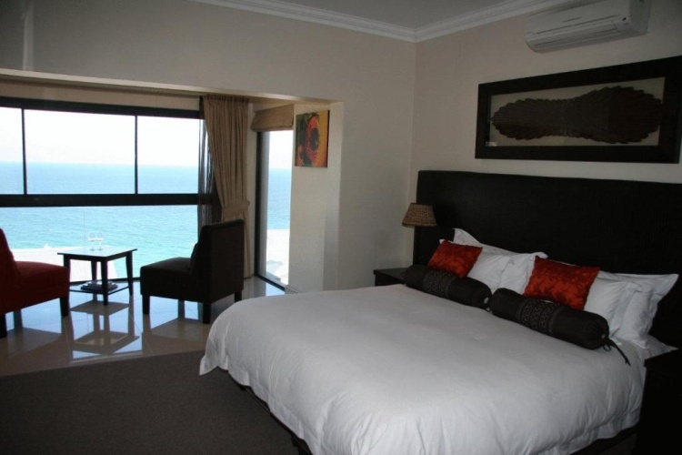 Standard Double Basement room with view