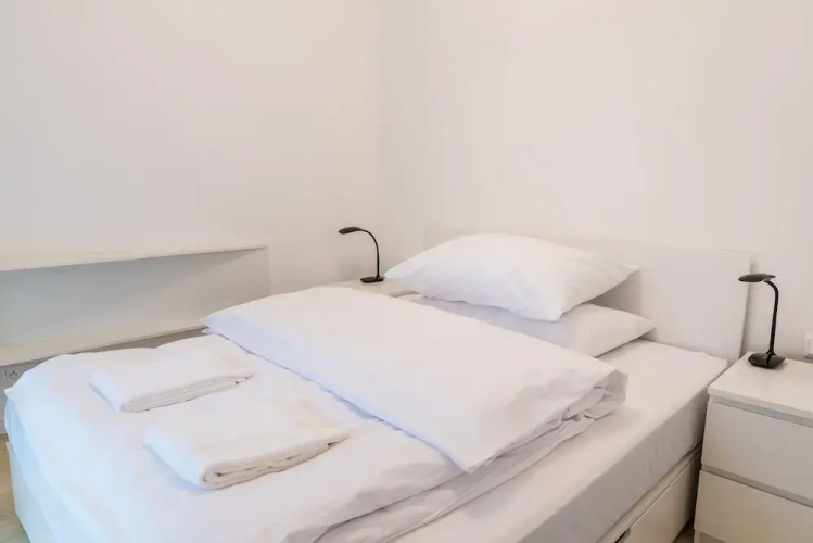 City Castle Apartments Free Parking