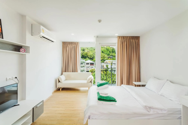 Condo in Kata in Ozone - Unit A606