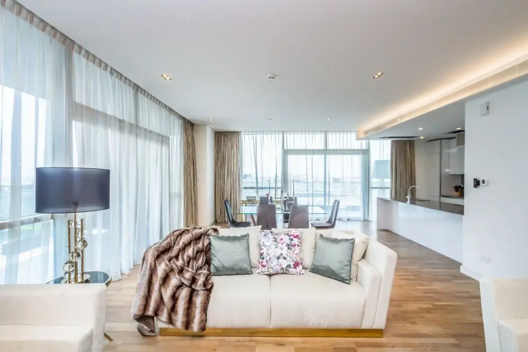 2BR Corner Unit Huge Balcony CityWalk B1