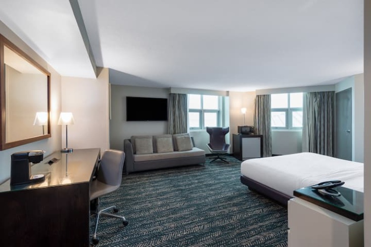 Accessible Double room with lake view