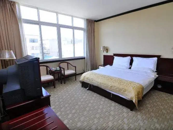 Luo Ping'an Xinju Express Hotel