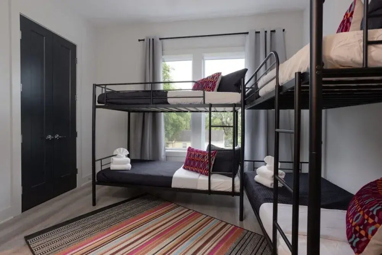 East Nash Oasis - 13 Beds - Going Fast