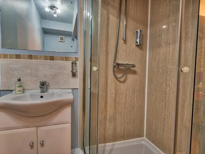 Glan Y Gro Lakeside Suites