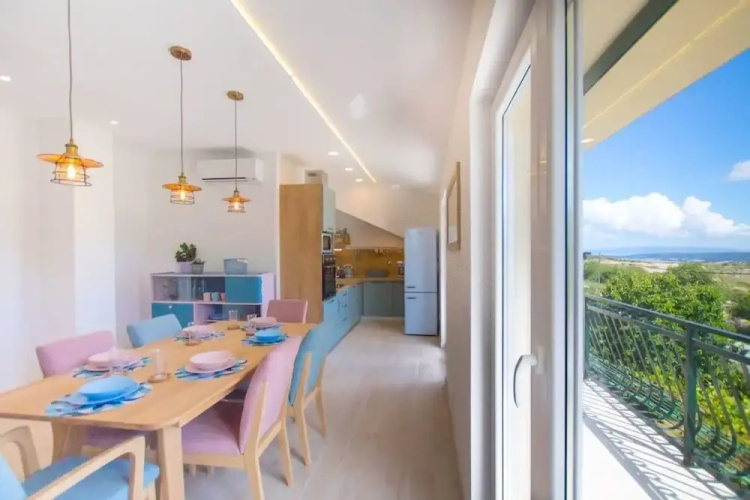 Remarkable 5-bed Villa in Labin