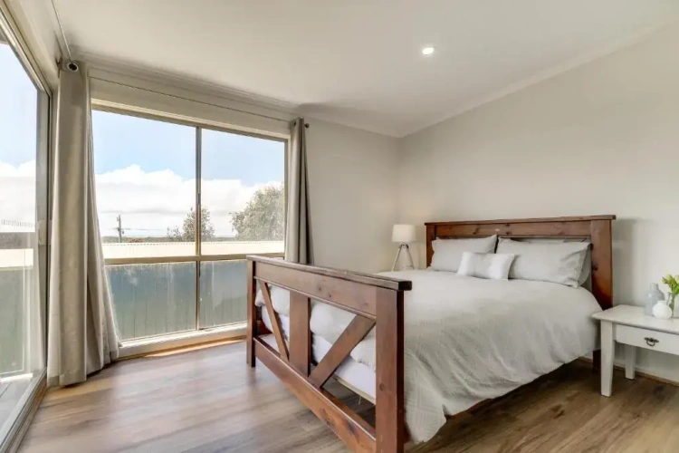 3 Bedrooms Cottage