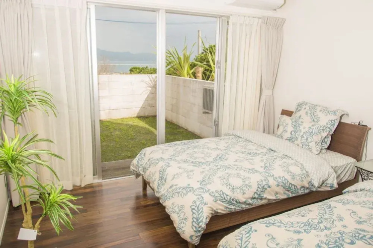 Resort House Plus-One