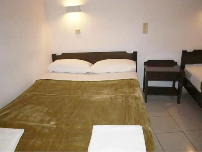 Standard Triple room with balcony