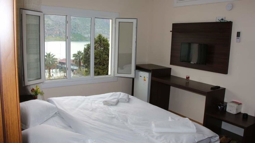Rosa Otel