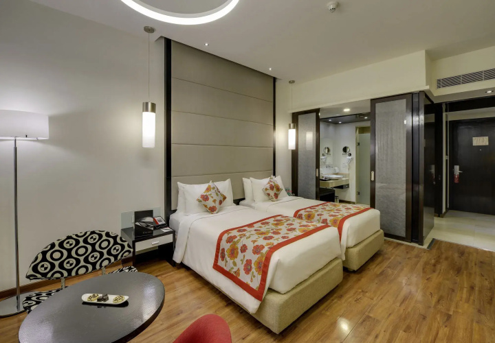 E Hotel