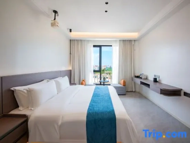 Superior Family Suite with balcony and with ocean view