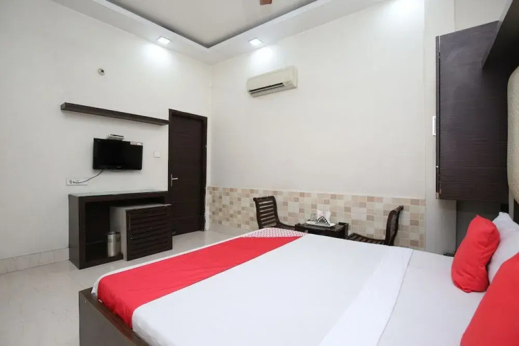 Hotel RC Residency