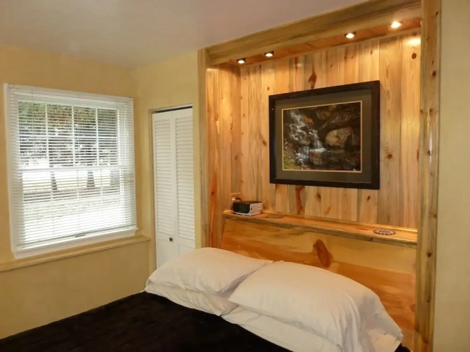 Standard Double Basement room